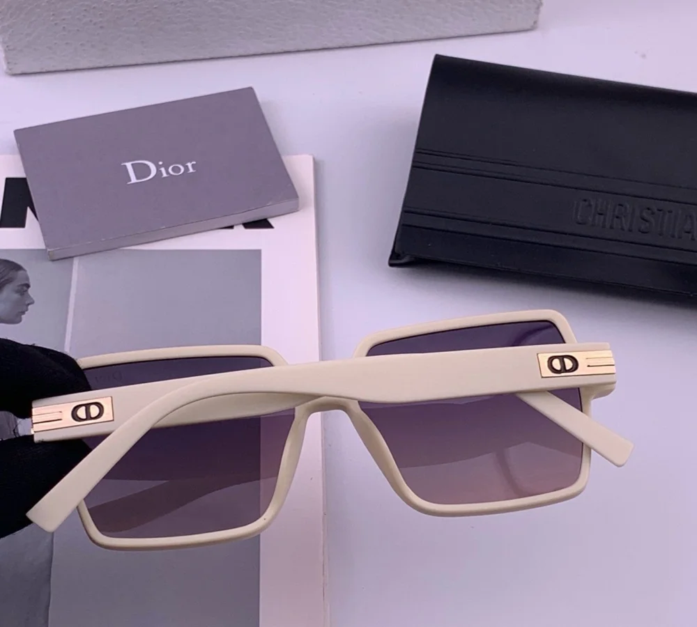 Dior® elegant cream